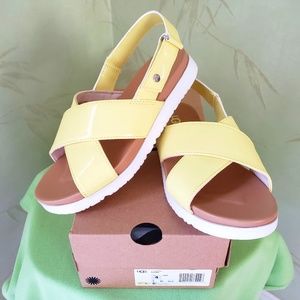 COPY - UGG BIG KIDS KLARA SANDAL:NIB LEMONADE YELLOW